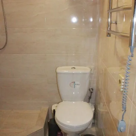 студія з балконом в кварталі від дерибасівської світло 24 на 7 Apartment Odesa