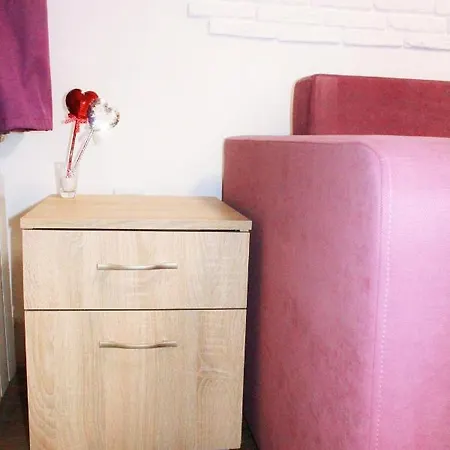 студія з балконом в кварталі від дерибасівської світло 24 на 7 Apartment *