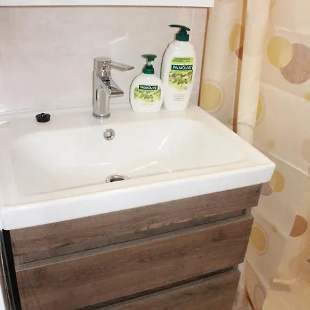 Lejlighed студія з балконом в кварталі від дерибасівської світло 24 на 7 *