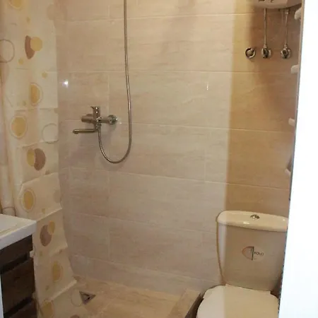 студія з балконом в кварталі від дерибасівської світло 24 на 7